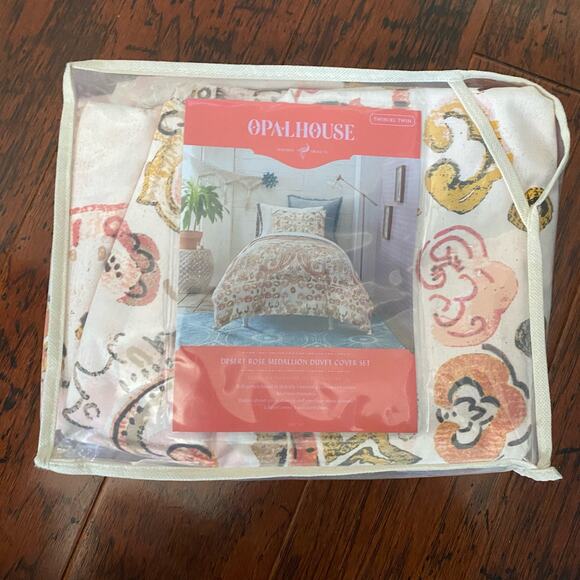 Opal House Desert Rose Paisley Medallion 2 Pc Duvet Cover Set, Twin/XL Twin Bed - Picture 3 of 5